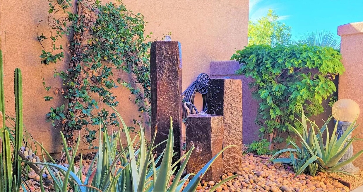 Primary Photo - Hidden gem in prestigious community of Palm Desert - Convineant to access from everywhere.