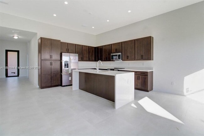Foto del edificio - 32207 SW 196th Ave