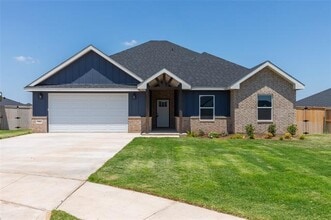 Building Photo - 7701 Sawdust Trl