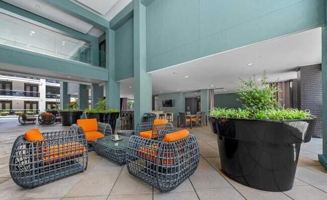 Building Photo - 1 bedroom in Dallas TX 75204