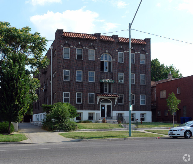 Foto del edificio - Peter Pan Apartments