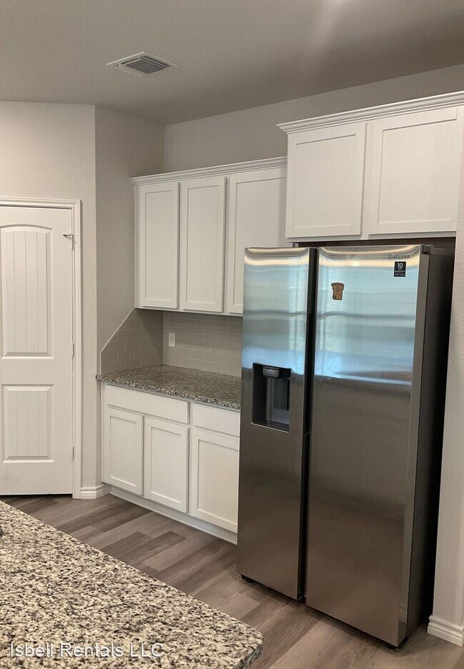 Building Photo - 4 br, 2 bath House - 6125 Lavaca Drive