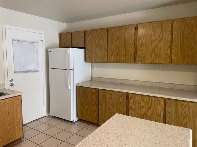 Foto del edificio - 125 Queens Ln