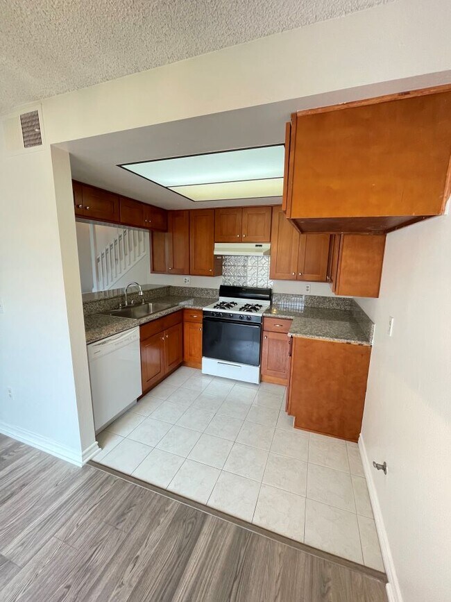 Building Photo - 6834 Saint Estaban St
