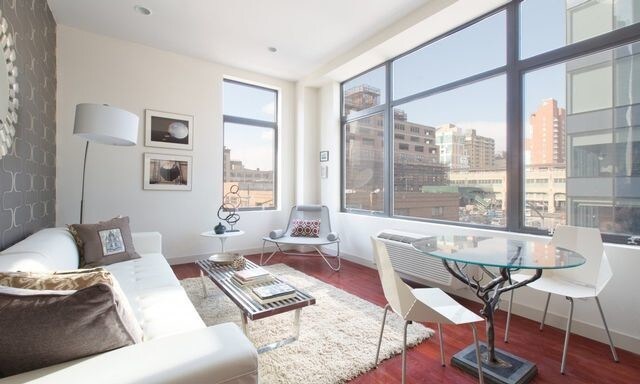 Foto principal - 38-28 27th St