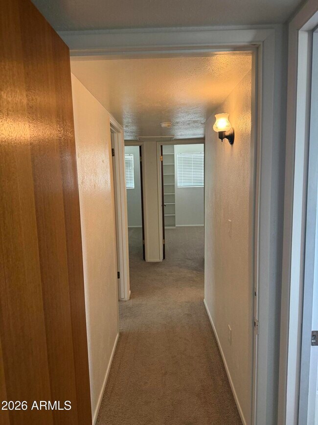 Foto del edificio - 2426 W Echo Ln