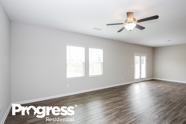 Building Photo - 3880 Newbury Place Drive