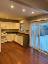 Building Photo - 2941 Beland Ave