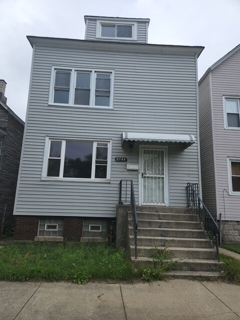 Primary Photo - 8144 S Brandon Ave