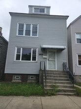 Building Photo - 8144 S Brandon Ave