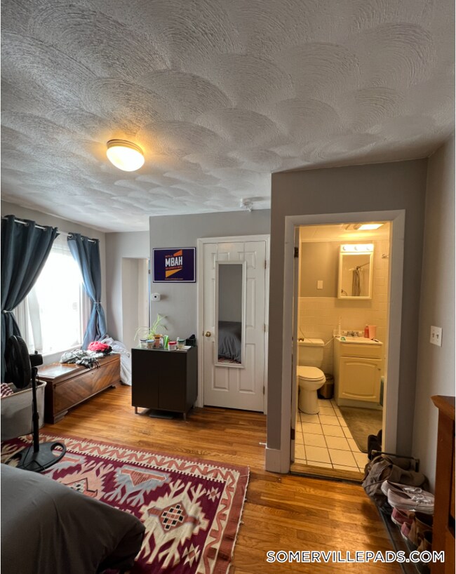 Foto del edificio - 639 Somerville Ave