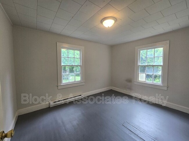 Building Photo - 117 Plummer Dr