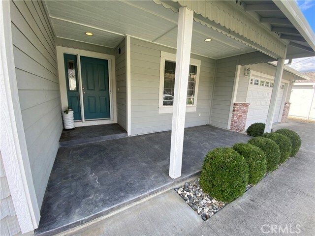 Foto del edificio - 18593 Hidden Valley Rd