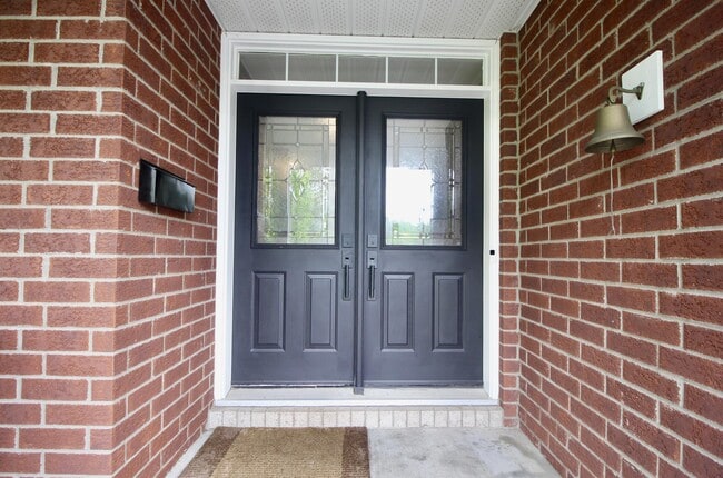 Photo du bâtiment - 1969 Montclair Ave