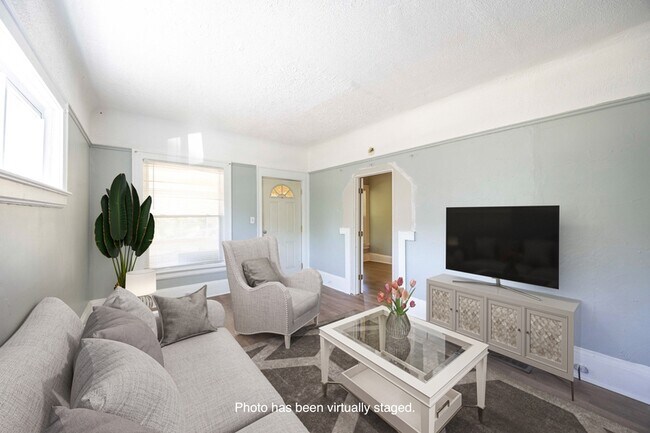 Foto del edificio - 2257 E 80th St