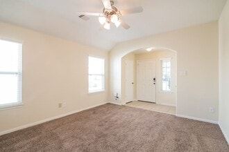 Building Photo - 5919 Deep S Dr