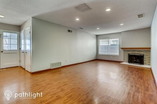 Building Photo - 28116 Shelter Cove Dr