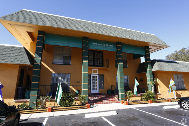 Building Photo - Fountain Palms