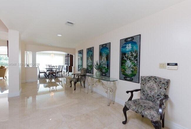 Foto del edificio - 4950 San Amaro Dr