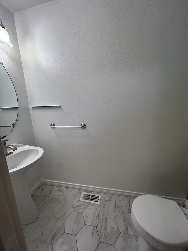 Foto del edificio - 17592 SW Heatherwood Ln