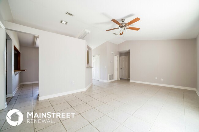 Foto del edificio - 631 Blackstone Ave