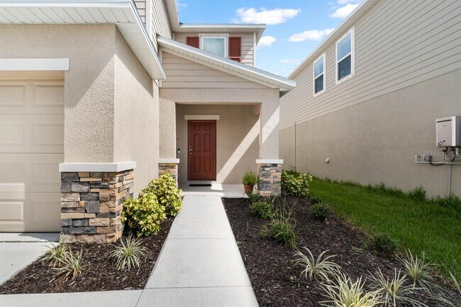 Building Photo - 13524 Camelot Ct
