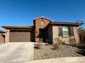 Building Photo - 1616 E Paseo Way