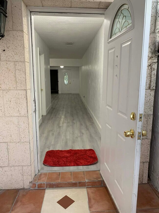 Foto del edificio - 6287 W 15th Ct