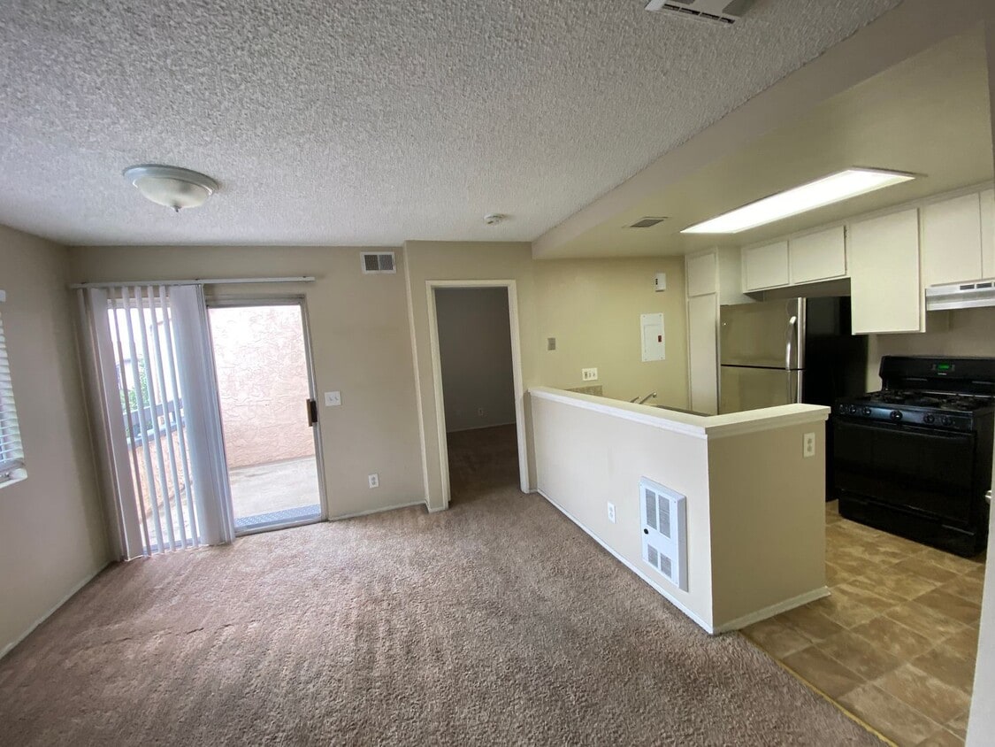 Primary Photo - 2 BR 2 BA 1 Story Condo w/Balcony W/D Gate...
