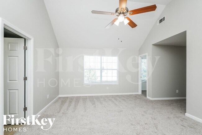 Building Photo - 483 Baywood Way