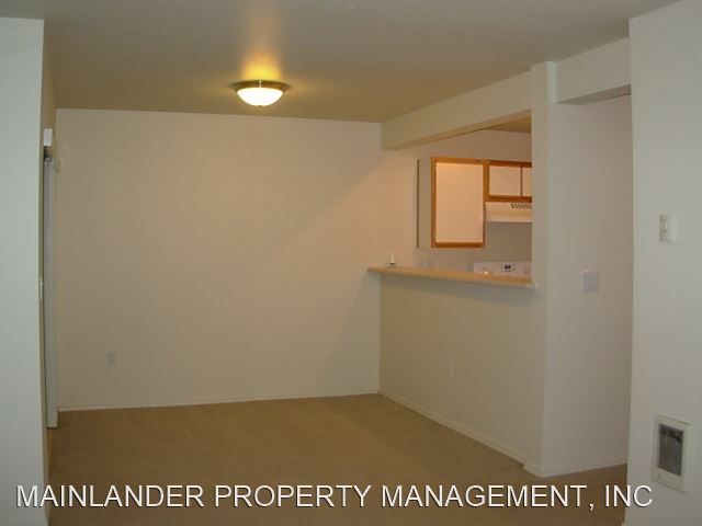 Foto del edificio - 2 br, 2.5 bath House - 7159 SW SAGERT ST #109