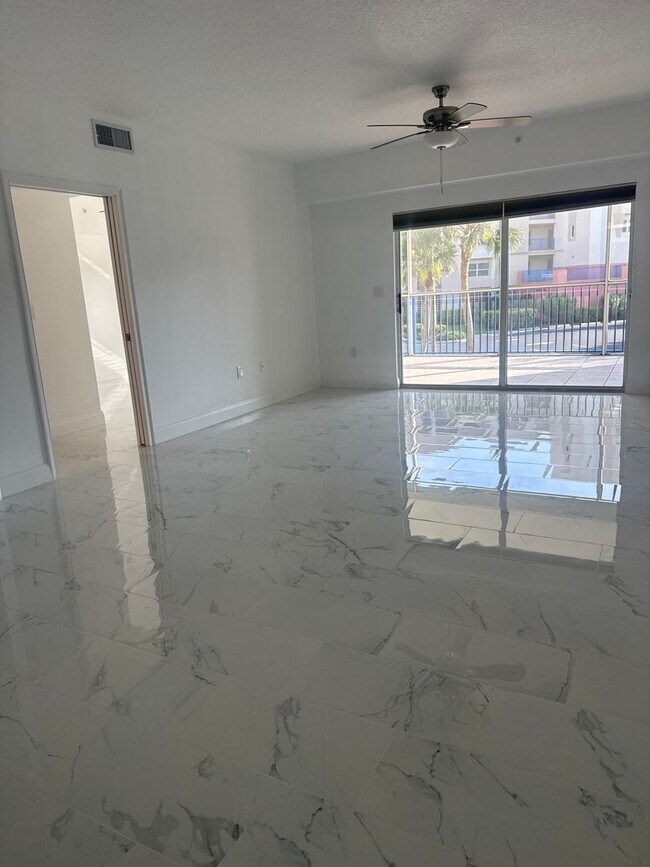 Foto del edificio - 5300 S Atlantic Ave