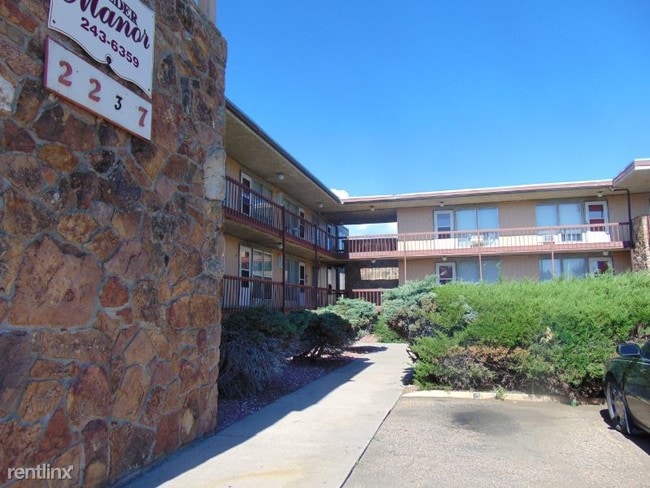 Building Photo - 2237 E Boulder St