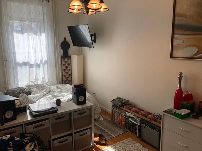 Foto del edificio - 104 7th St