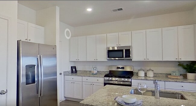Foto del edificio - 8710 Silver Perch Ln