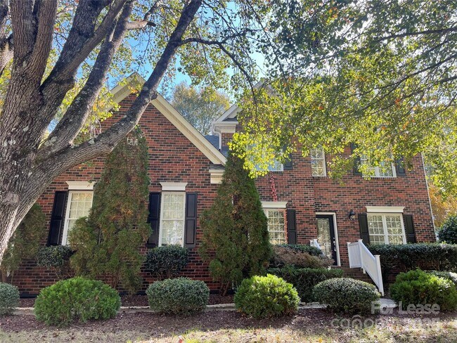 Building Photo - 113 Abbotsbury Ct