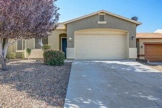 Building Photo - 6741 E Arden Ct
