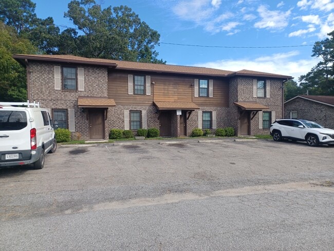 Building Photo - 1440 Storie St