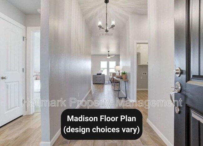 Foto del edificio - 628 Trails End Dr