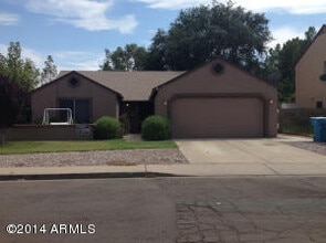 Building Photo - 4455 W Yorkshire Dr