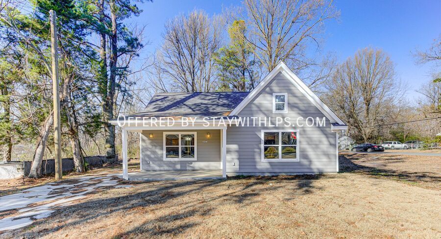 Photo - 2927 Beechmont St-