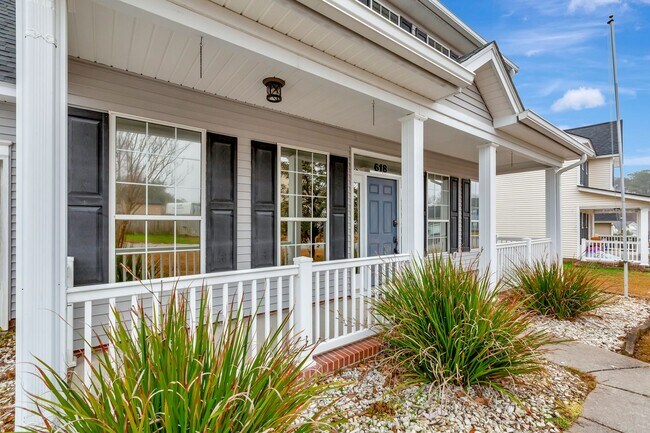 Foto del edificio - Immaculate Goose Creek Home!