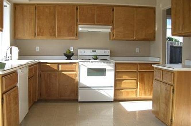Building Photo - 1612 Hollyhock Dr