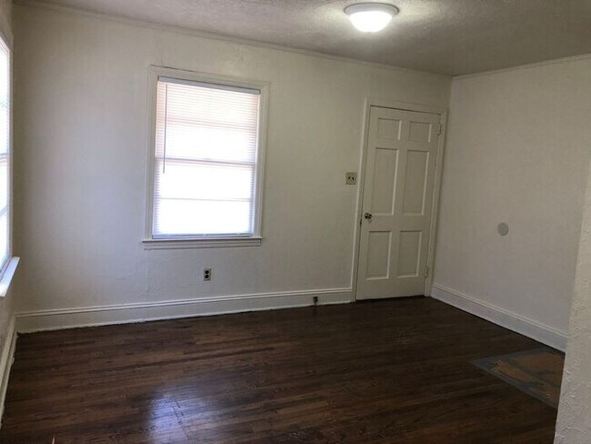 Building Photo - 2212-A Bragg Blvd, Fayetteville