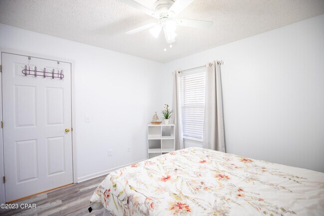 Building Photo - 11611 Sand Castle Ln