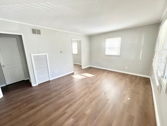 Foto del edificio - 219 N 37th St