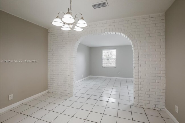 Building Photo - 1850 NW 47th Ave