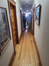 Building Photo - 408 Lawler Ave S