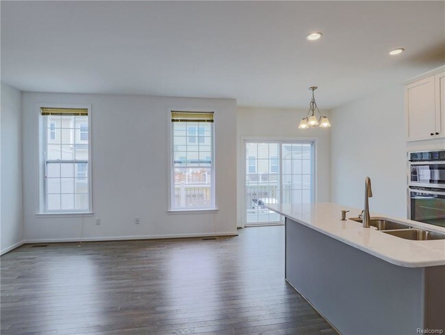 Building Photo - 2769 Ashcombe Drive