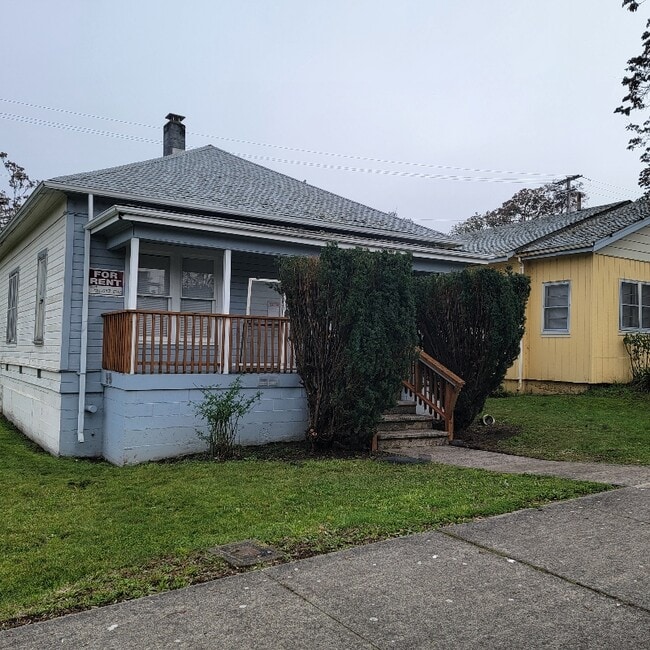 Foto del edificio - 319 SE Rose St